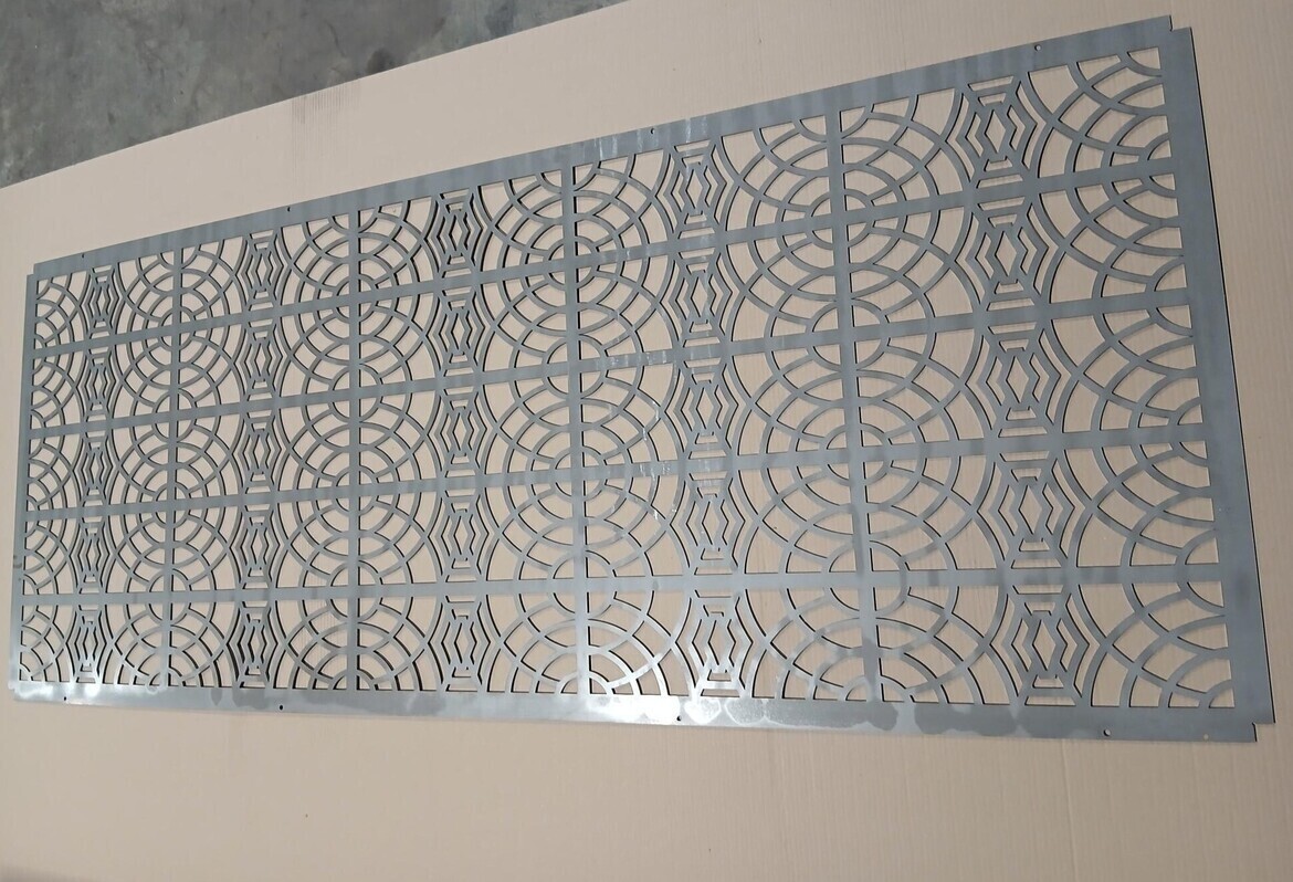3STL0012 - Découpe claustra en acier ép 3 mm