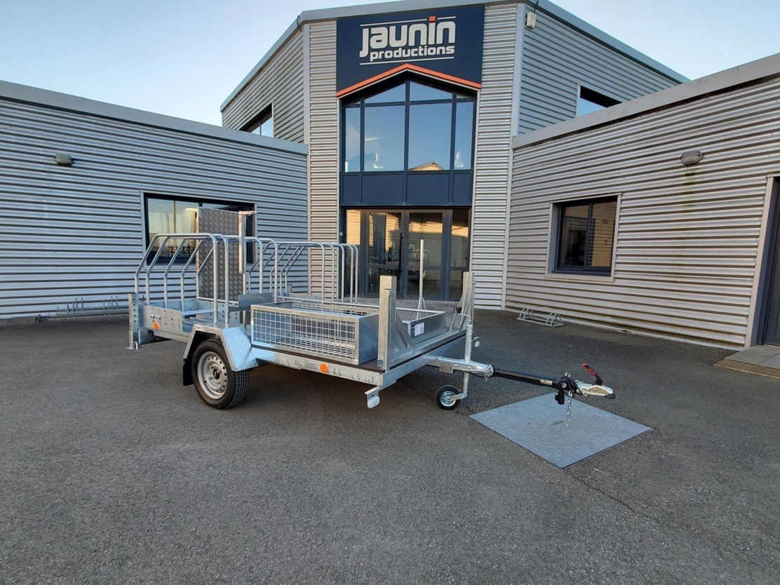 4RPAN0035 - Remorque pour le transport de panneaux et feux de signalisation