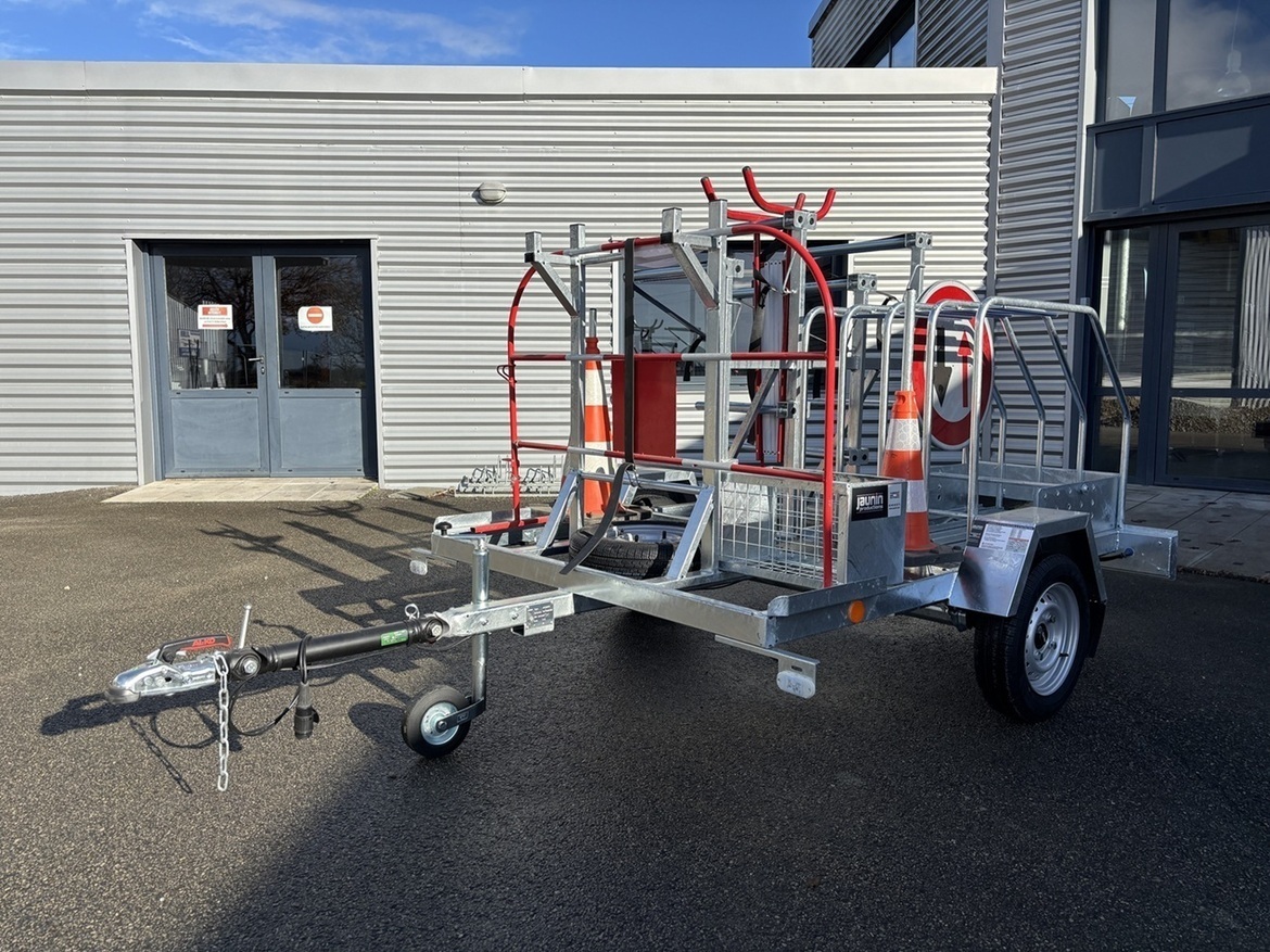 4RPAN0040 - Remorque porte-panneaux et barrières - EDF ATELIER GMH CENTRE