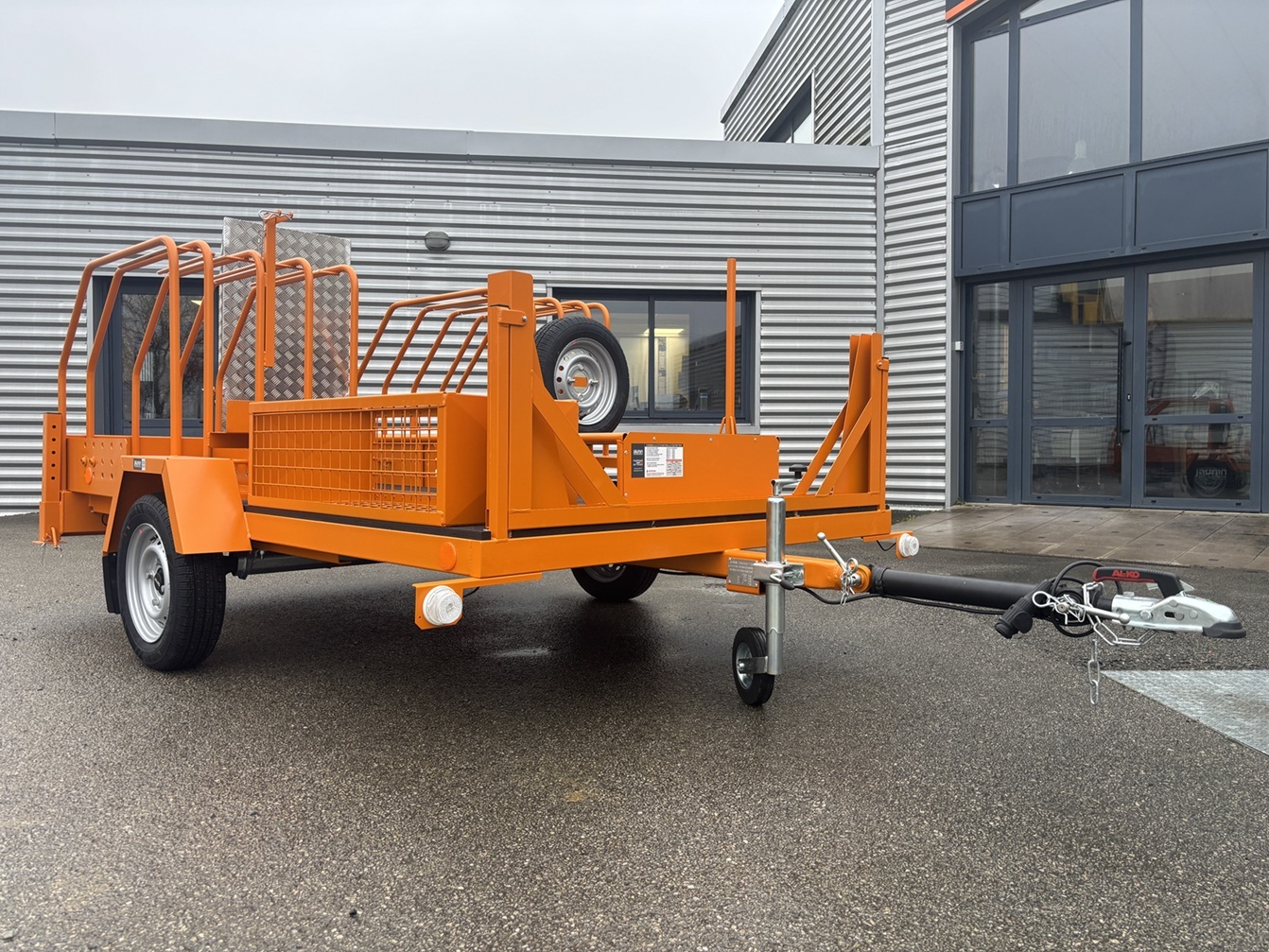 4RPAN0042 - Remorque porte-panneaux et feux