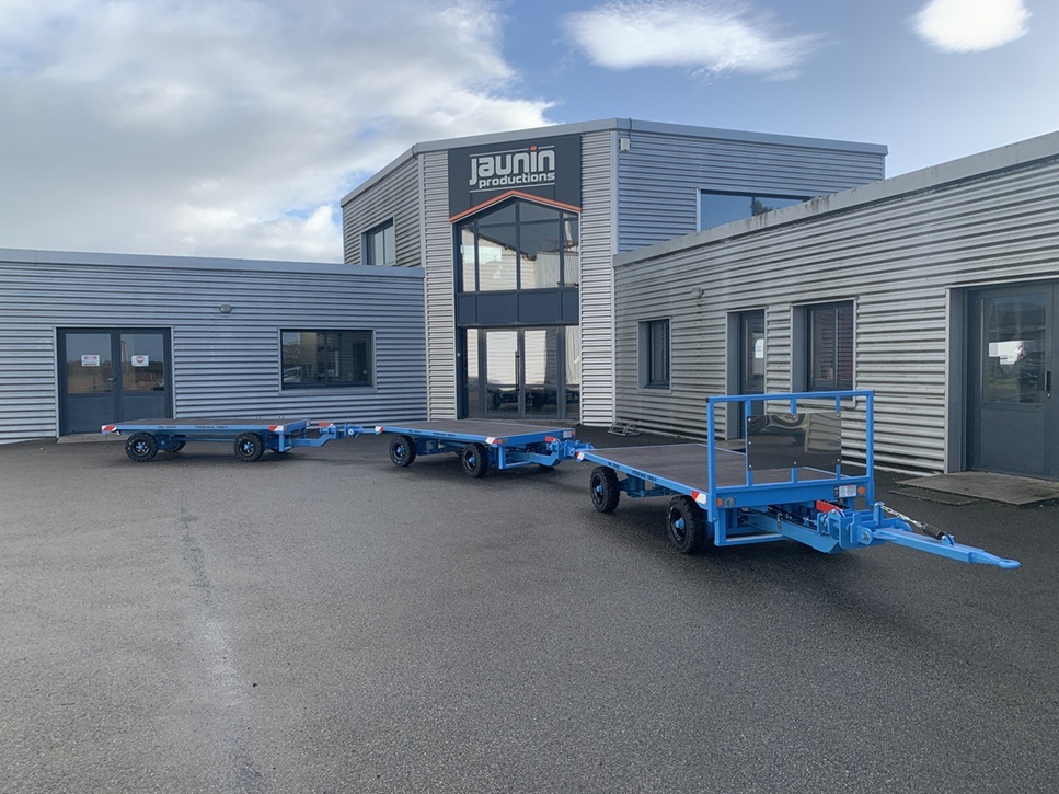 5RIFD0047 - Train de remorques industrielles 2 tonnes sur fusées