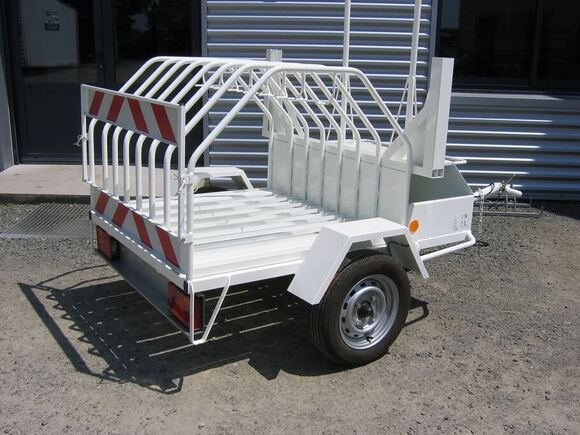 4RPAN0002 - Remorque porte panneaux finition peinture