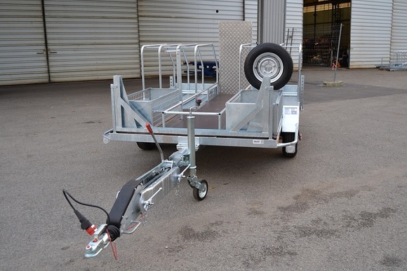 4RPAN0026 - Remorque porte-panneaux et feux de signalisation de PTC 1200 Kg